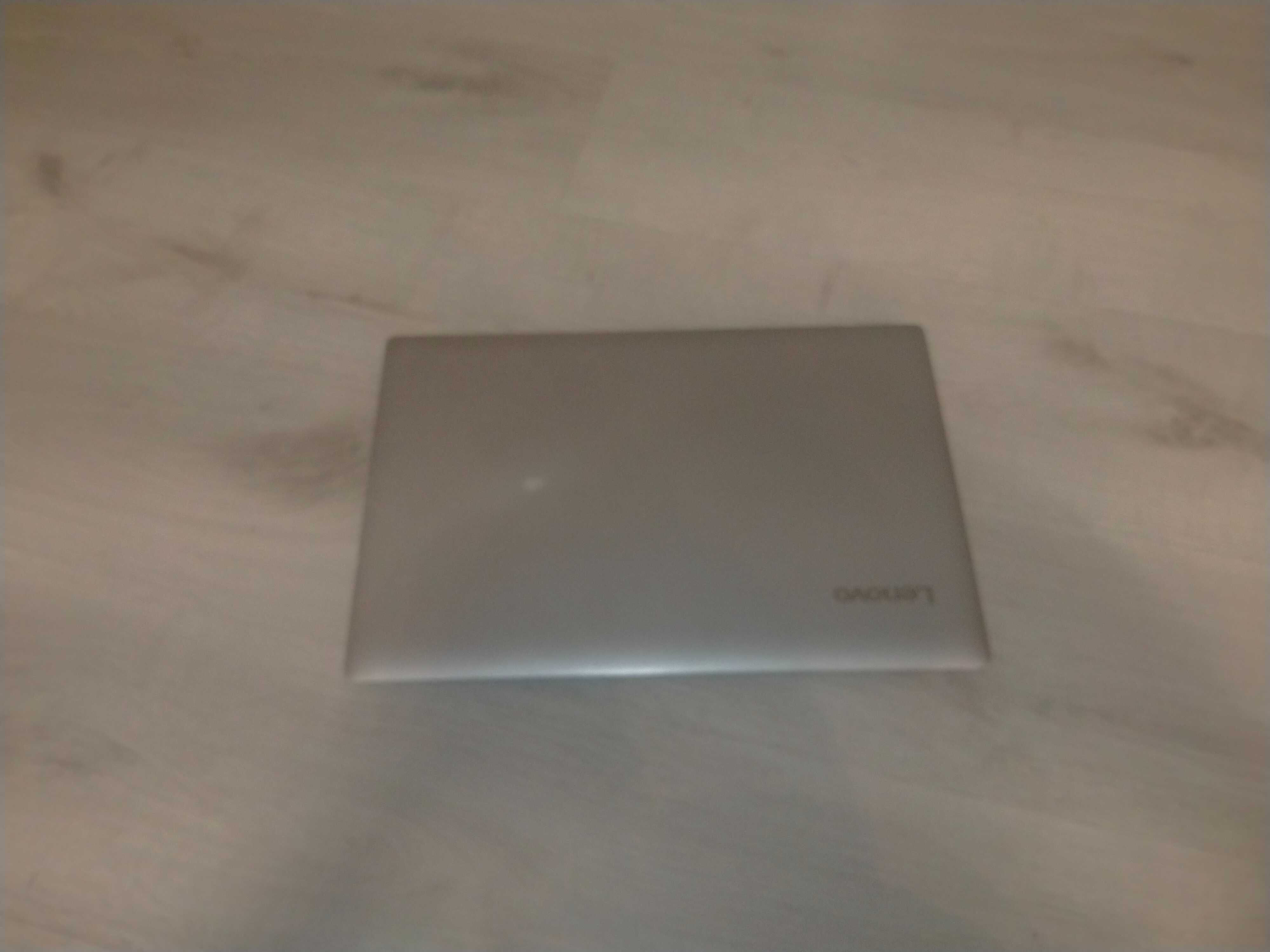 Laptop Lenovo 80XR