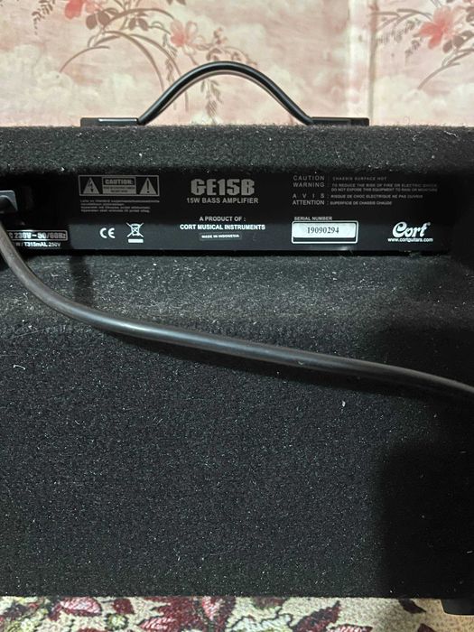 Комбопідсилювач для бас-гітари Cort ge15b