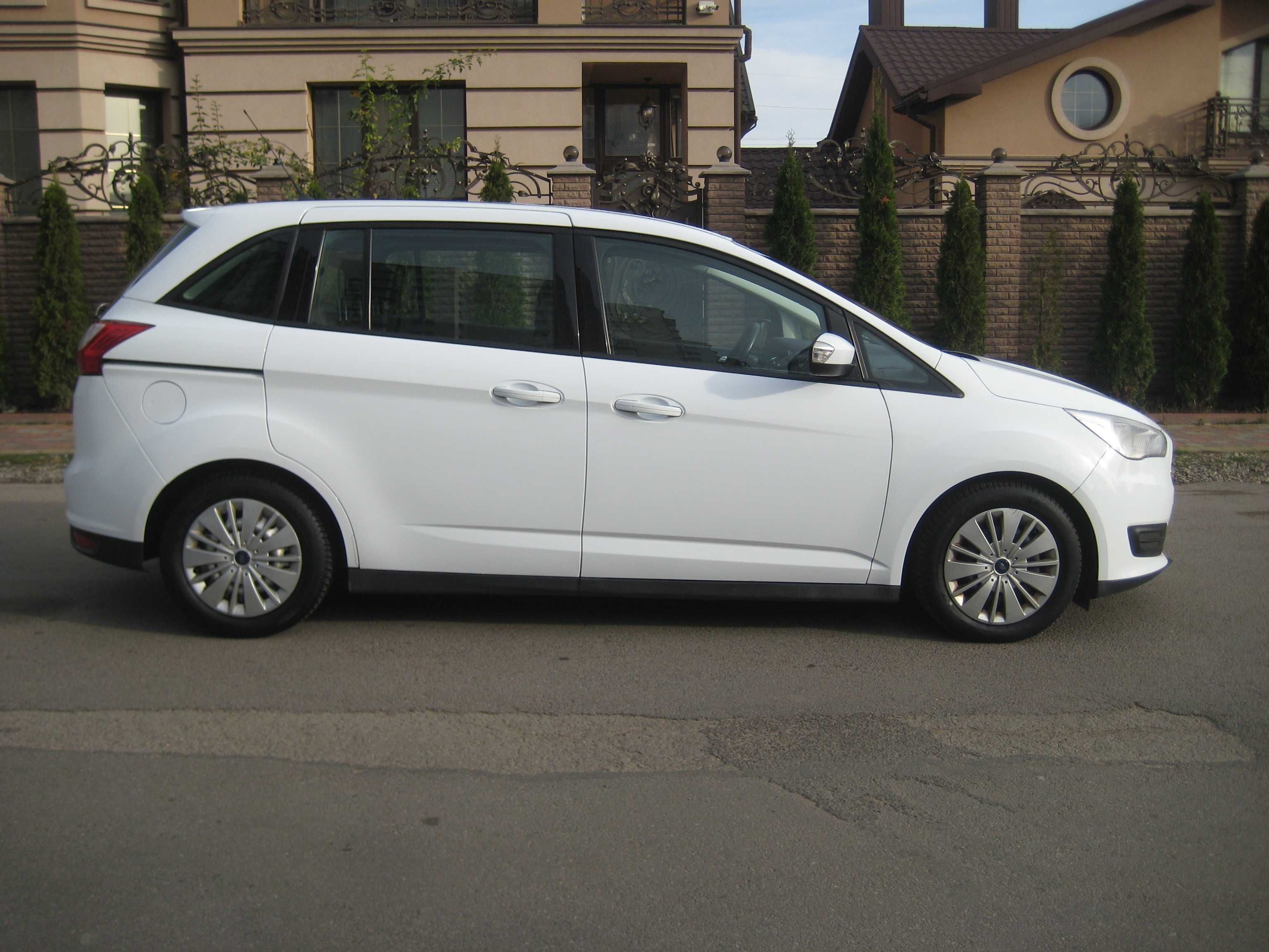 Свіжопригнаний FORD GRAND C-MAX /АВТОМАТ !!! 1.5 бензин 150 К.С.