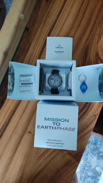 Zegarki Omega Mission To Earthphase 42mm