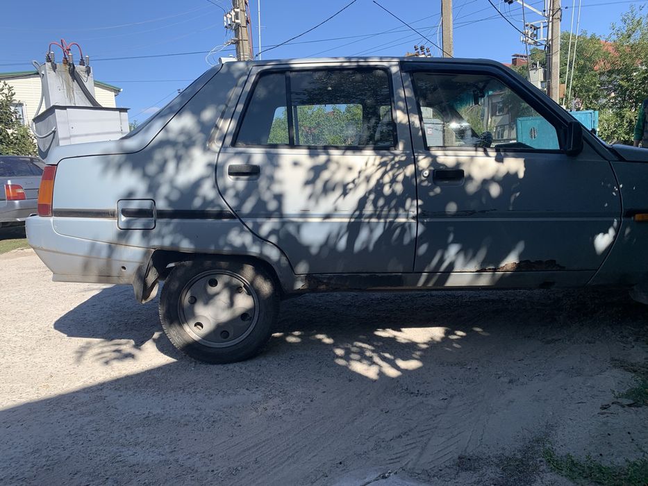 Продам Заз славута 2005 г 1.2 карбюратор