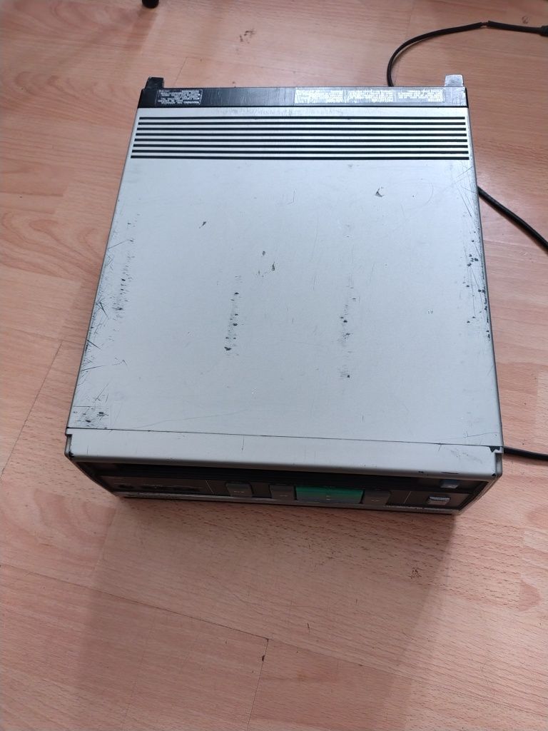 Magnetowid Panasonic player AG 1000
