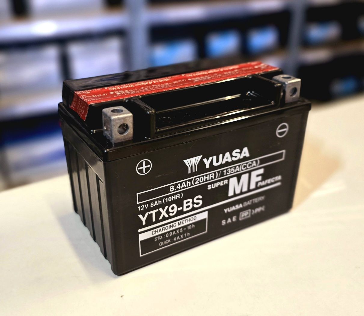 Akumulator motocyklowy AGM YUASA YTX9-BS 12V 8,4Ah 135A