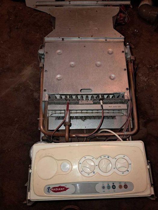 Продам двухконтурный газовый котёл Радиант 24 на детали.