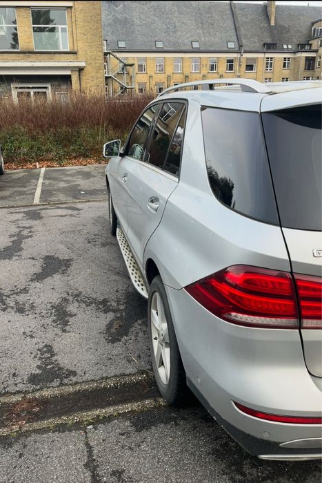 Продаж Мерседес GlE 300 D