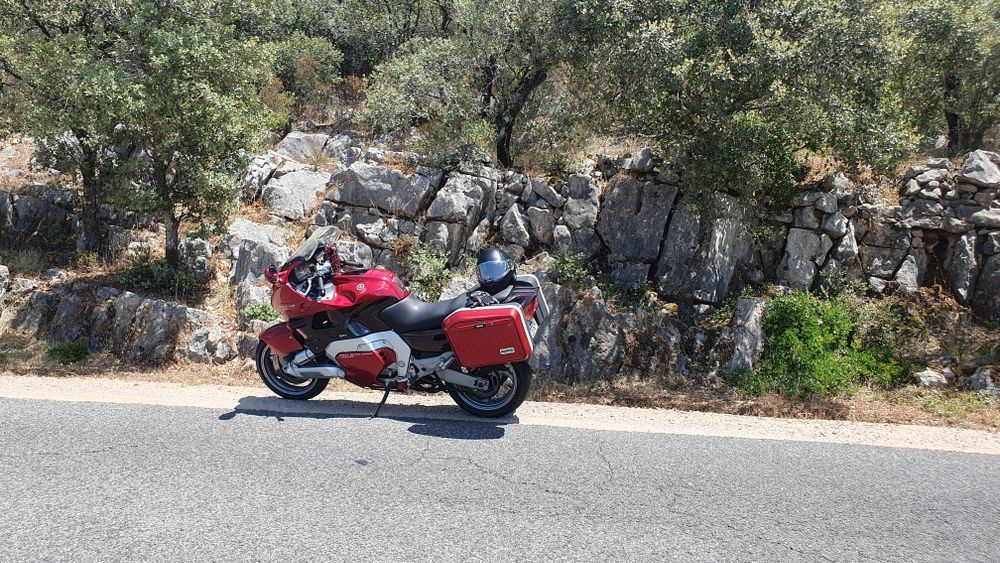 Yamaha GTS 1000 em excelente estado