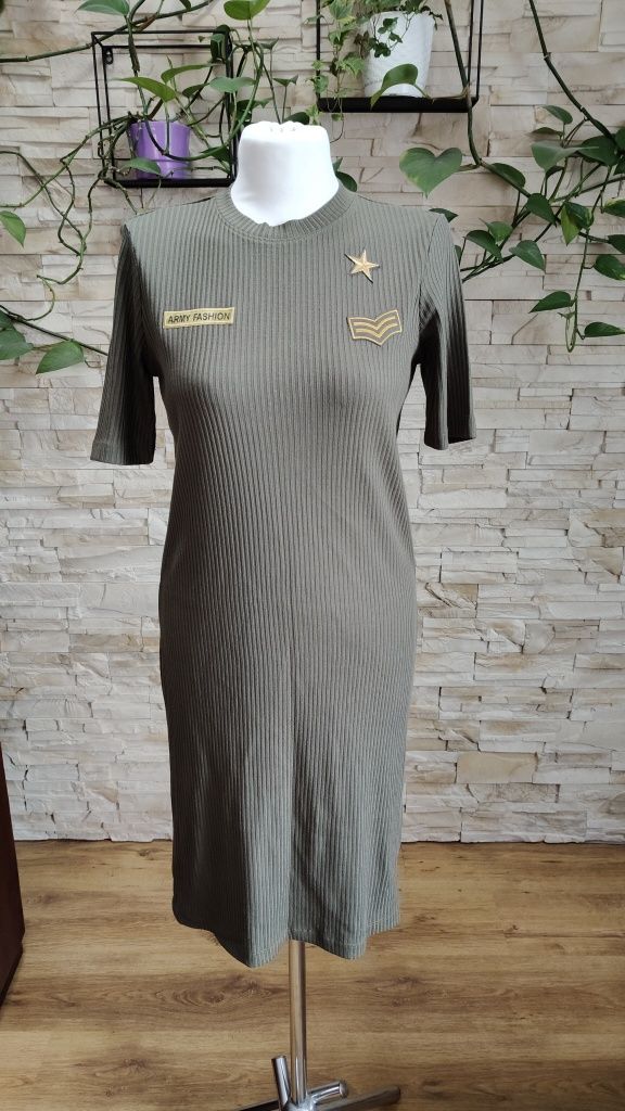 Khaki styl militarny Esmara rozm. S