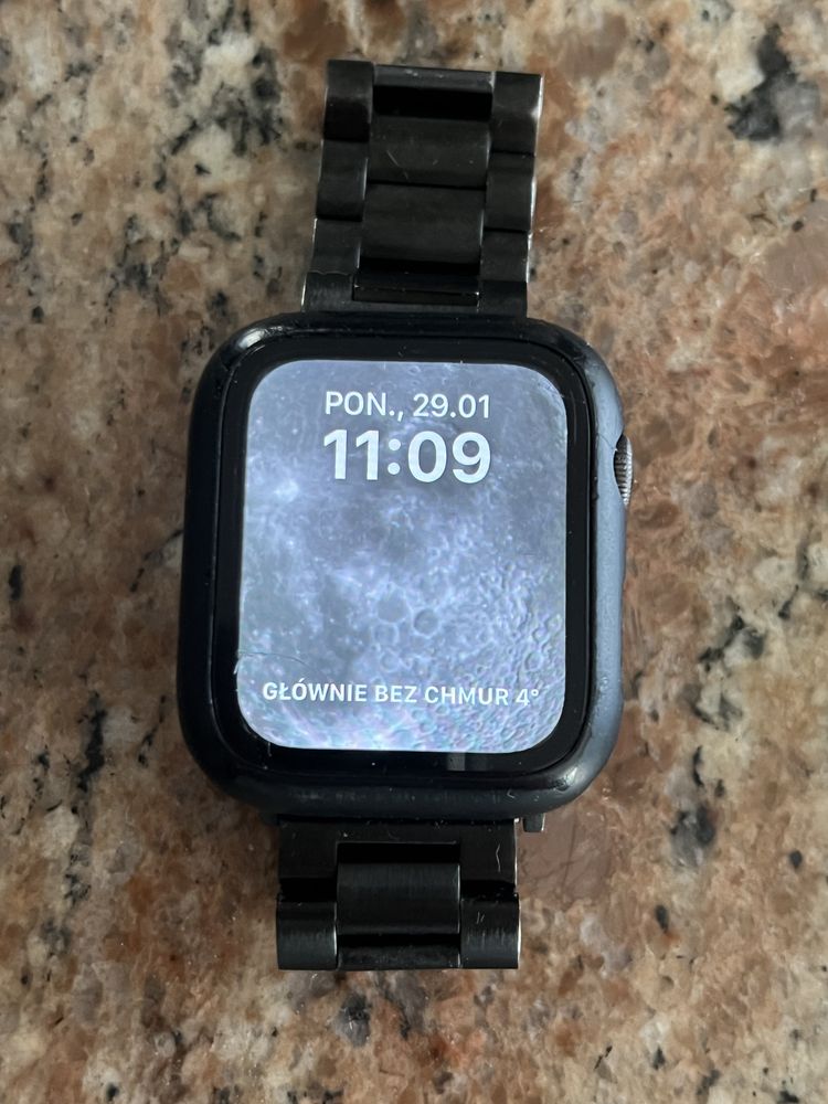 Apple watch 4 smartwatch