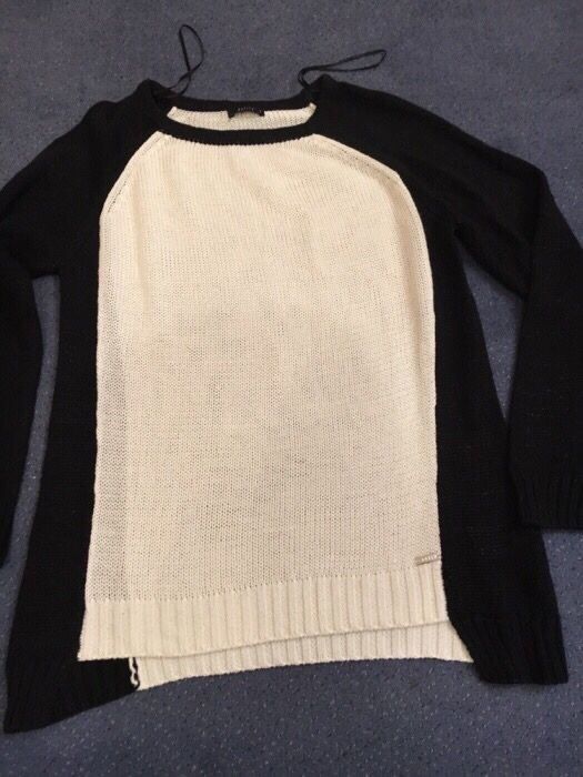 Sweter Mohito S 36 damski sweterek czarno - biały