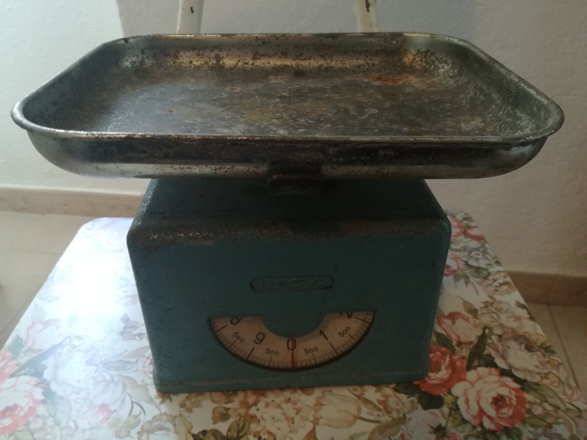 Balança Antiga de Cozinha