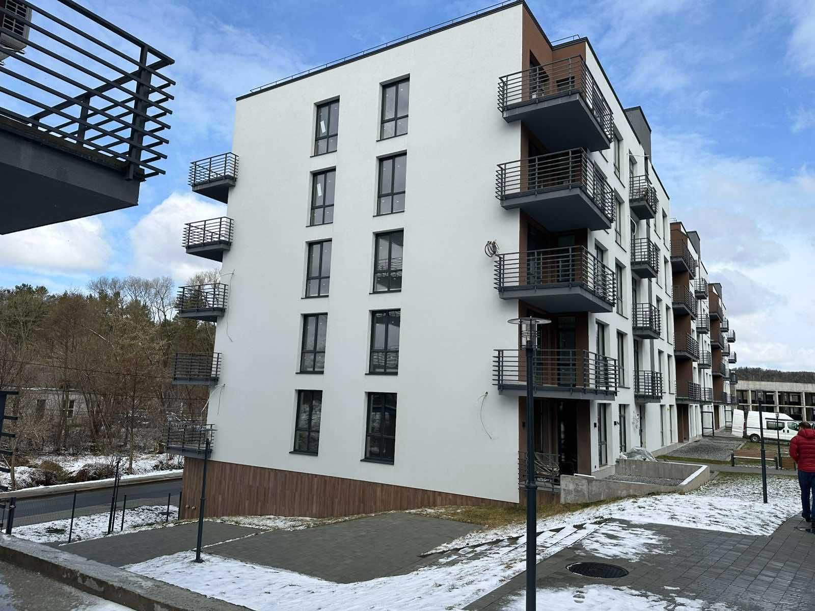 Продаж 2 кім. квартири з сучасним ремонтом в новобудові, м.Брюховичі