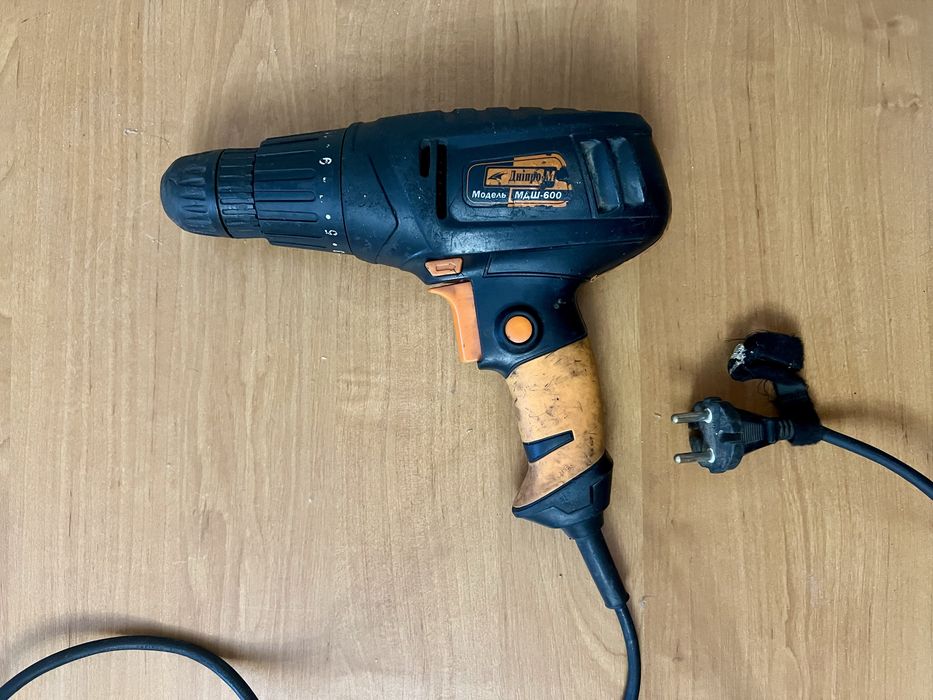 Шуруповерт Дніпро М МДШ-600