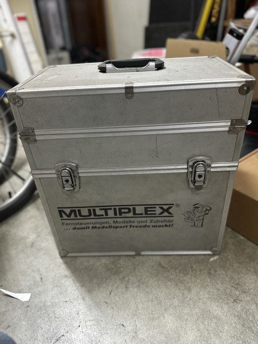 Caixa Multiplex para ferramentas e carros Rc