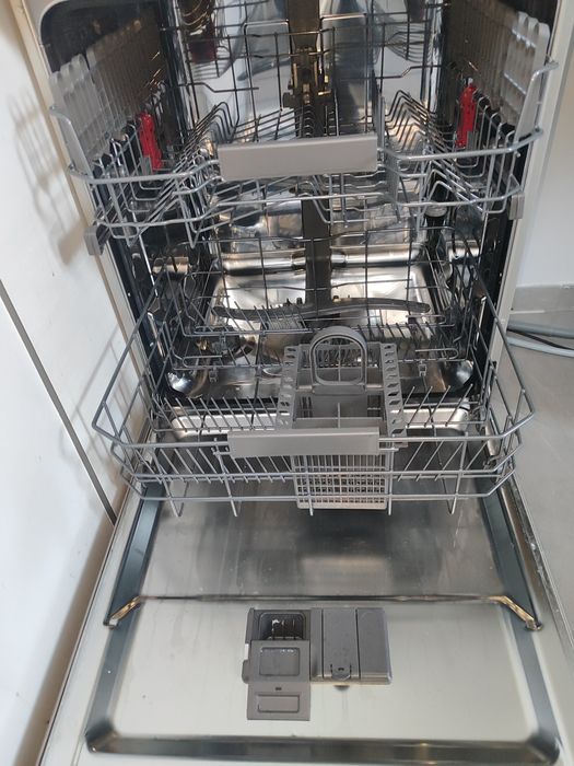 Zmywarka WHIRLPOOL WRFC3C26X Technologia 6.Zmysł
