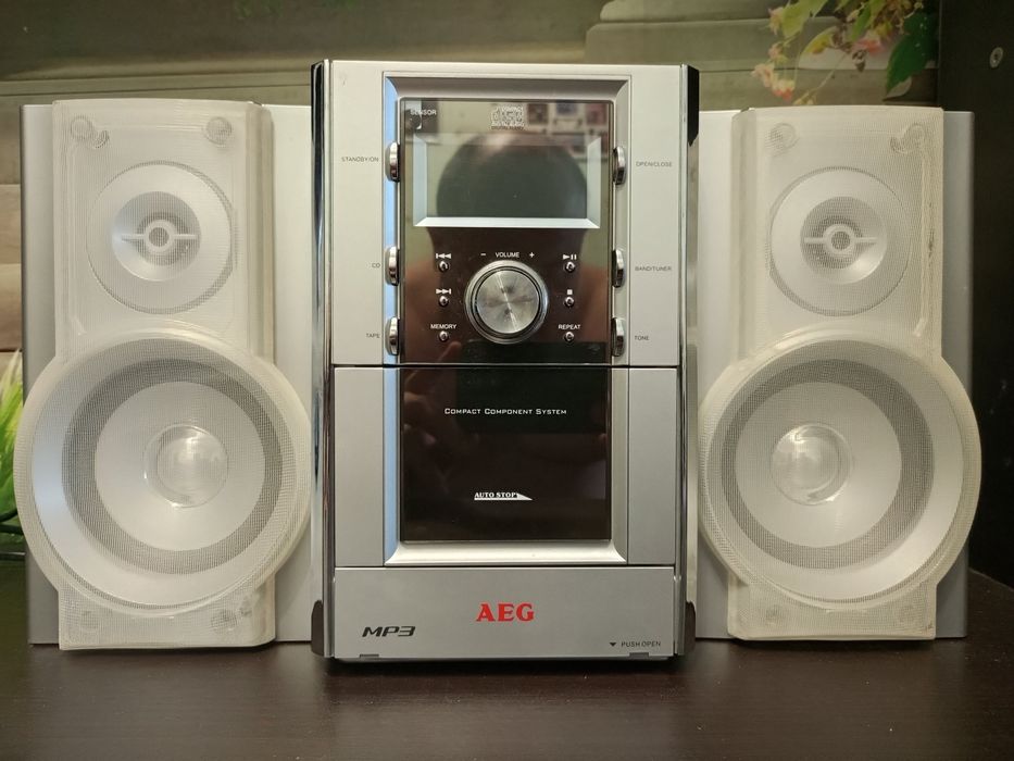 Музичний центр AEG