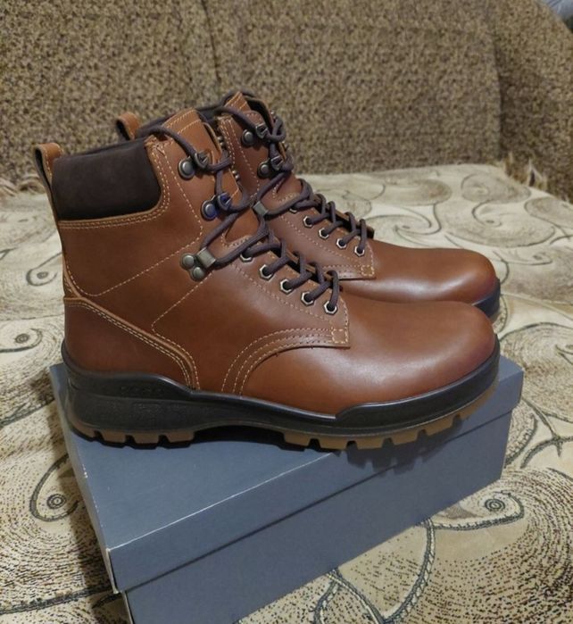 Чоловічі черевики ECCO Track 25 Low. 42,45 розмір. Оригінал.