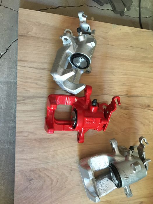 Суппорт ШКОДА А5. Суперб 2,Фольцваген джетта  . Гольф 5 ,6 Touran