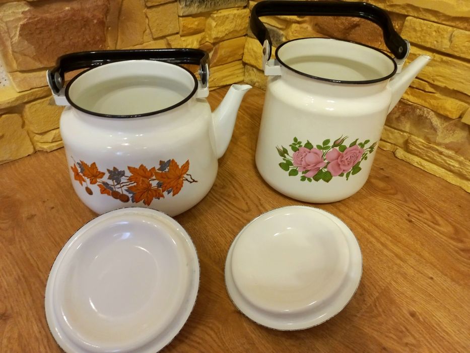 Чайник емальований новий СССР СРСР квіти листя білий емаль