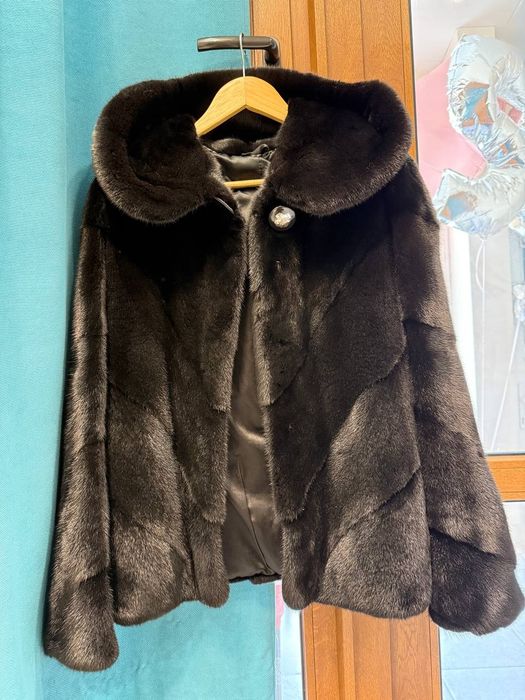 Чёрная норковая шуба