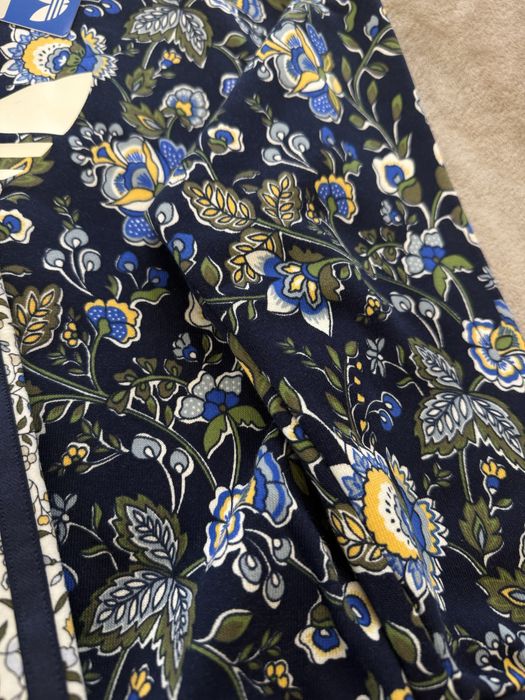 Костюм adidas для дівчинки