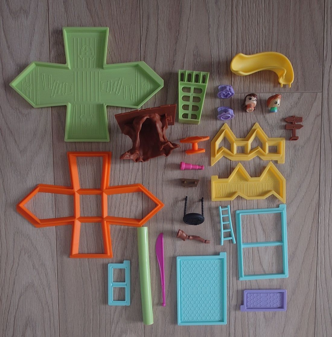 Play-Doh Builder ciastolina Domek na Drzewie E9048