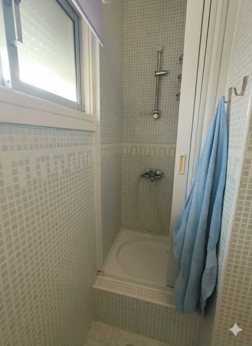 Moradia com terraço-jardim independente de 188 m² em Caxias - Laveiras