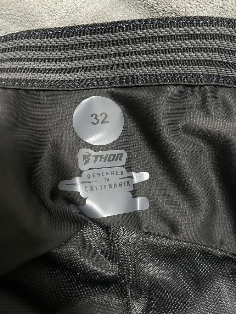 Мотокостюм THOR 32 розмір М (штани, джерсі) мотоформа кросс, ендуро