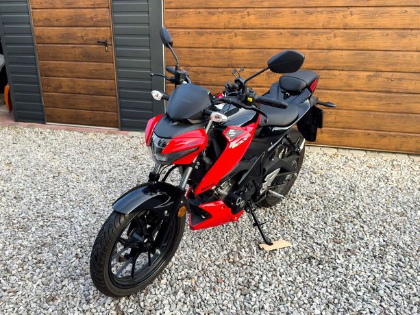 Suzuki GSX Suzuki GSX-S 125 (Faktura VAT, Nowe Opony)