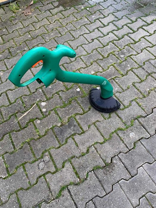 Aparador de relva elétrico Black & Decker