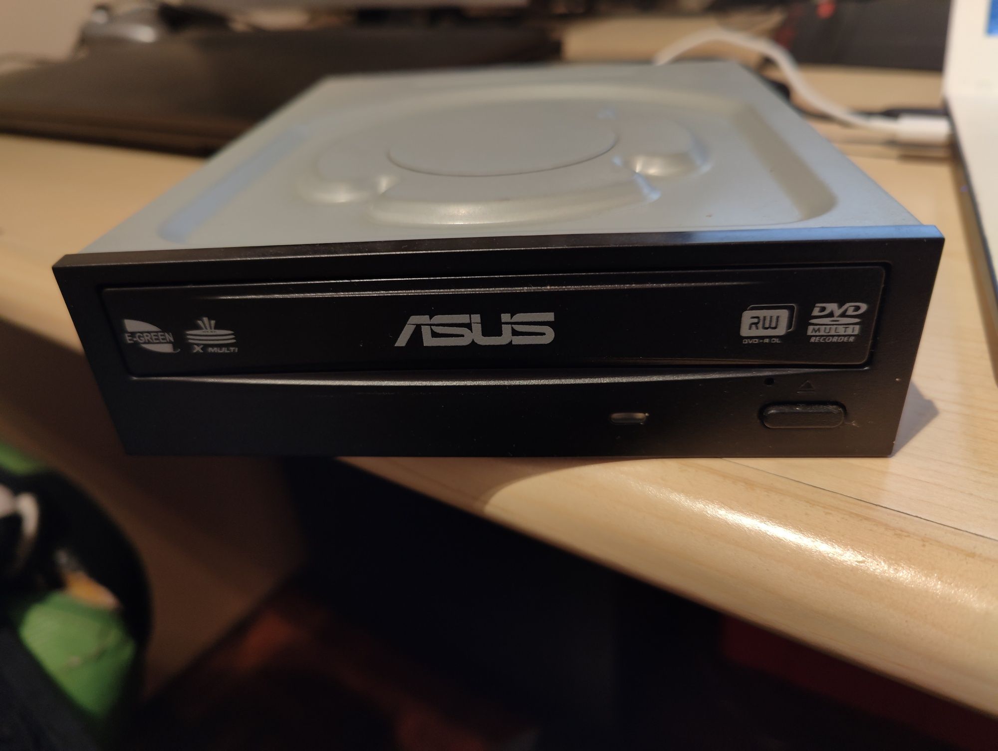 Gravador DVD ASUS DRW -24B5ST