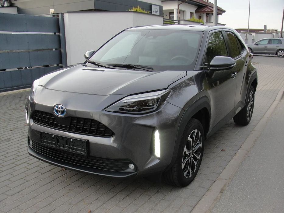 Toyota Yaris Cross Hybryda  2 tys. km. faktura vat 23 %