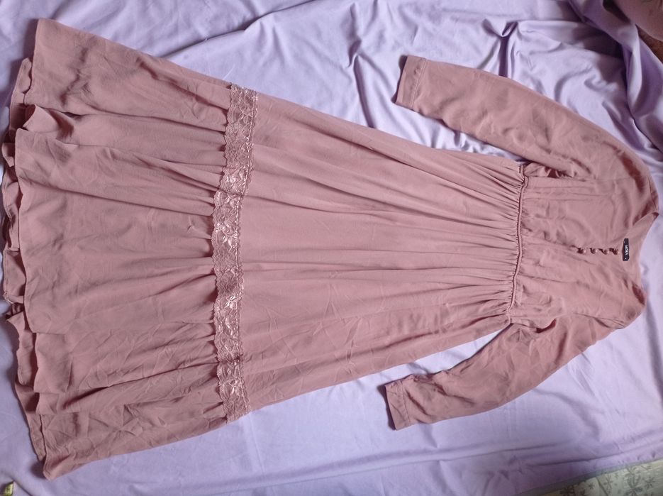 Сукня довга рожева жіноча