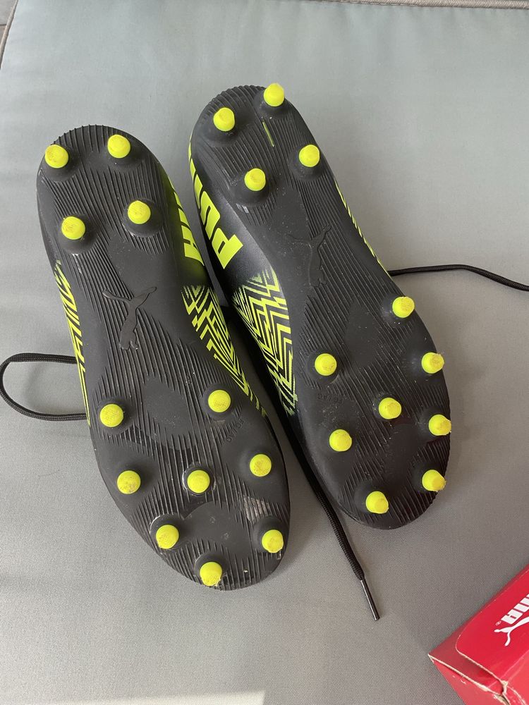 Chuteiras Puma como Novas