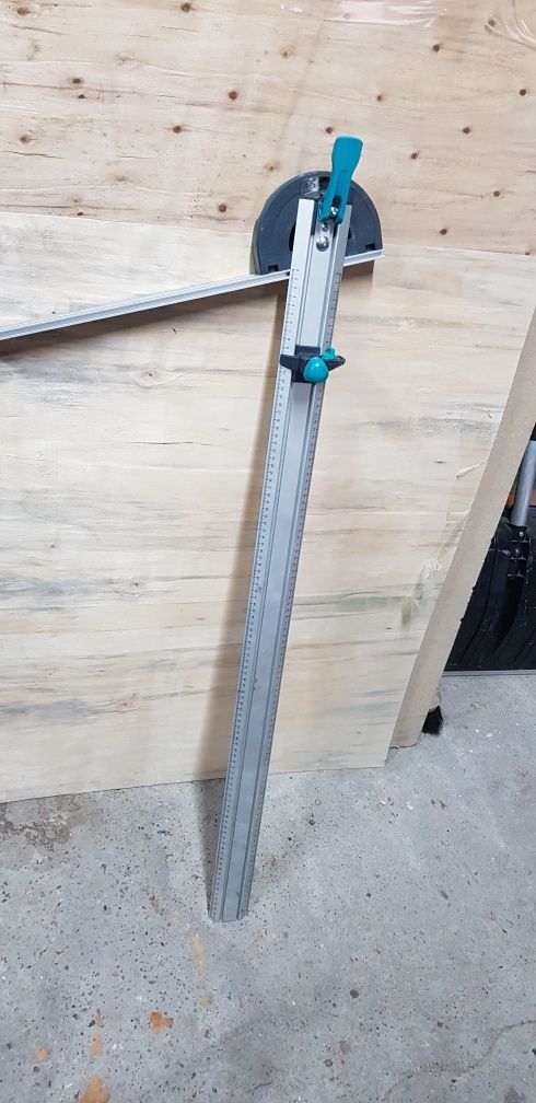 Prowadnica  katownik do ciecia plyt gk Wolfcraft