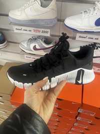 Кросівки Nike Free Metcon 5 DV3949-001 кроссовки