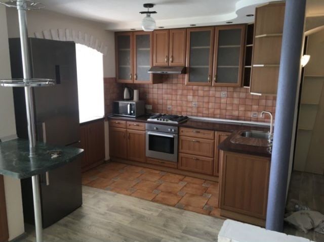Продам 4 ком кв метро 23 Августа! СНИЖЕНИЕ цены!