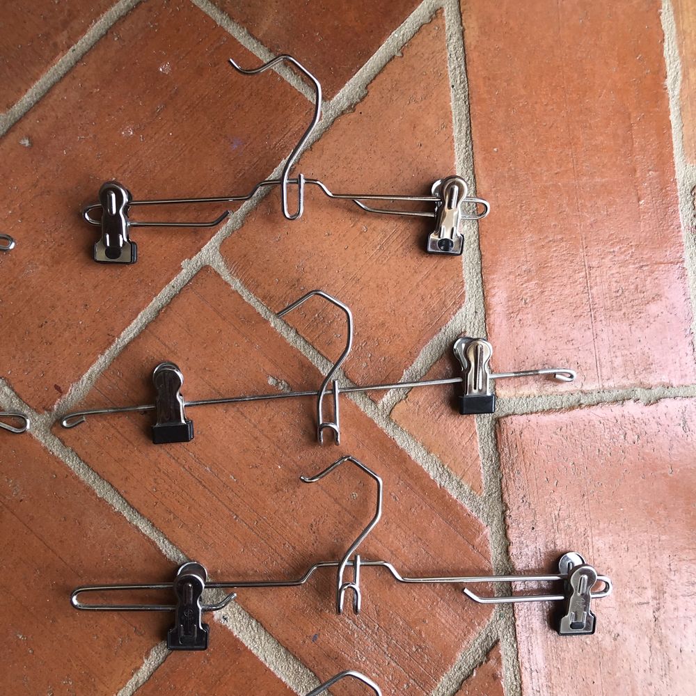 Lote 10 cabides de molas metal