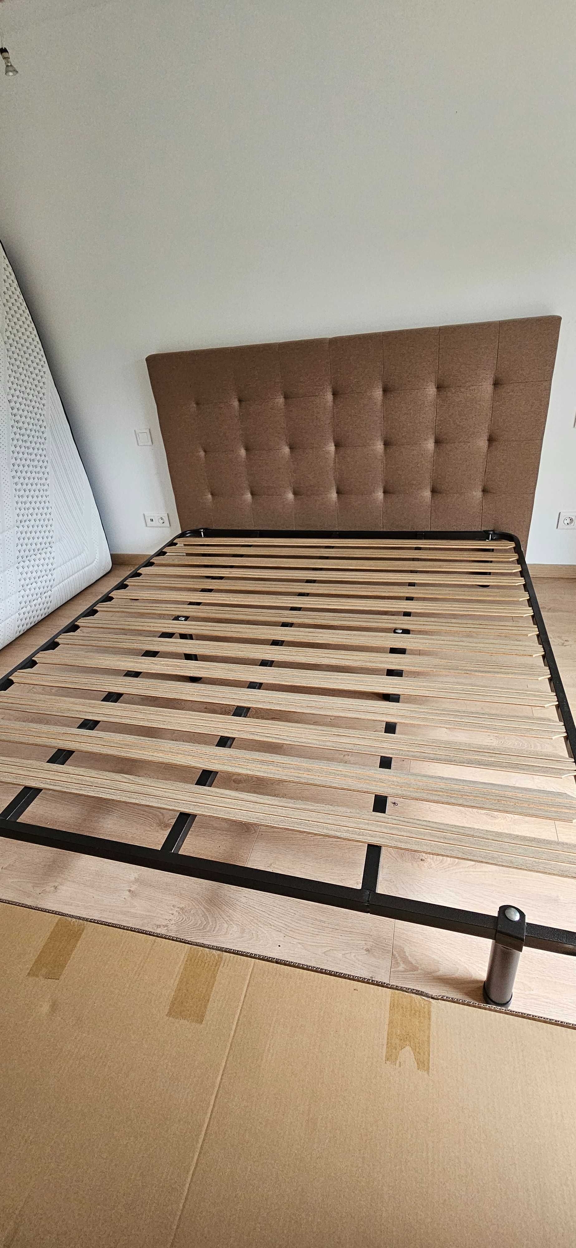 Cama Casal King Size 180cm x 200cm