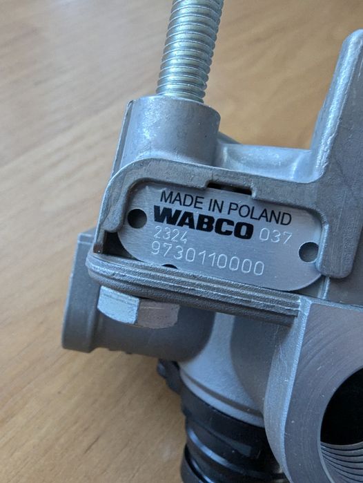Прискорювальний клапан Wabco 9730110000
