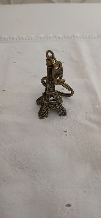 Porta-chaves Torre Eiffel