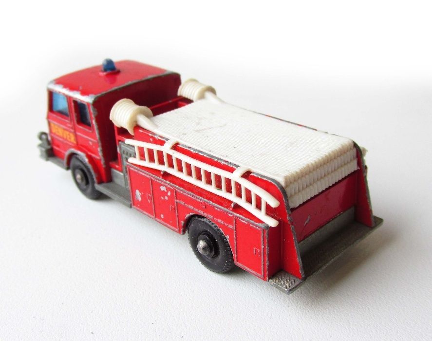 MATCHBOX модель Матчбокс 29 Fire Pumper Truck пажарная 1960 год.