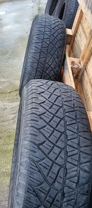 Vendo pneus Michelin Latitude cross  255/65/16