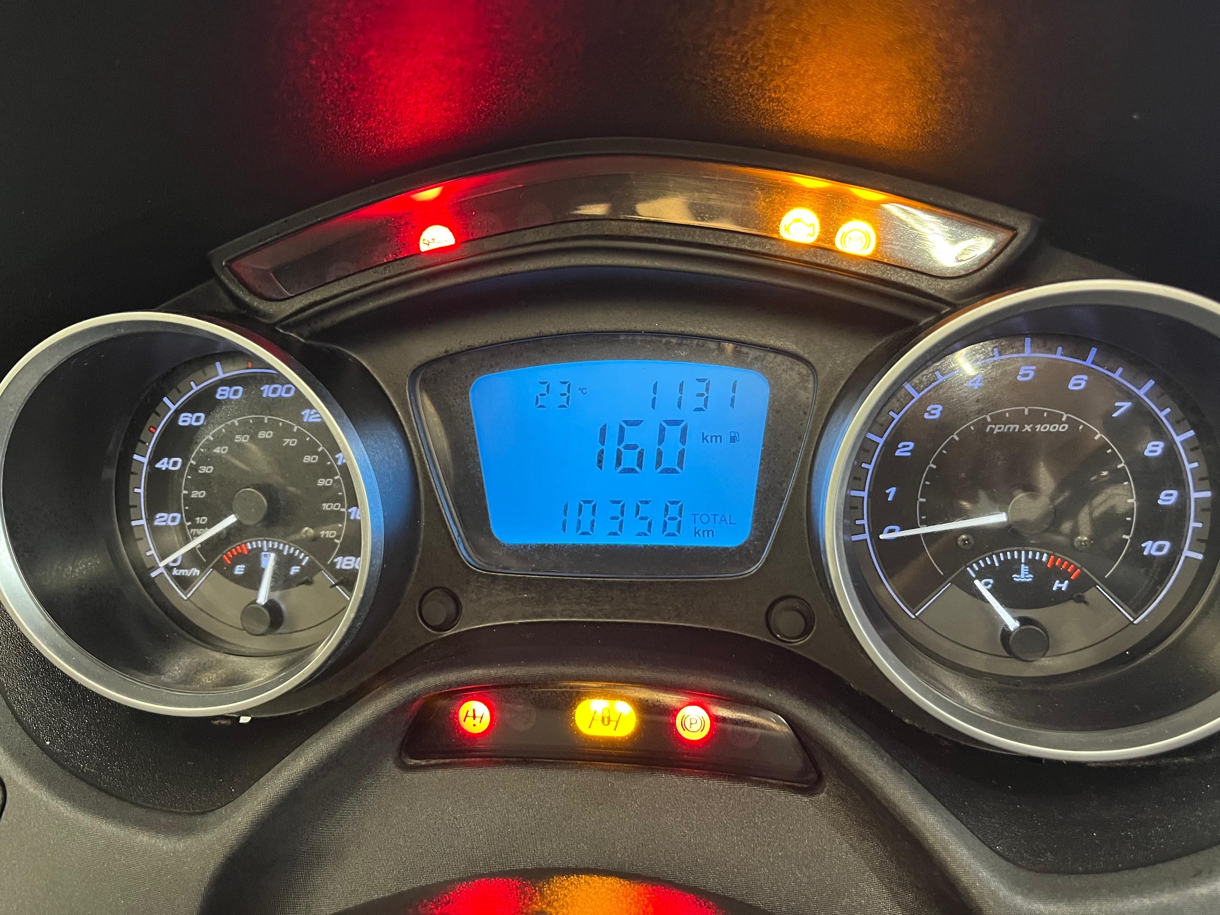 Piagio MP3 350 Conforto e distinção Carta de carro