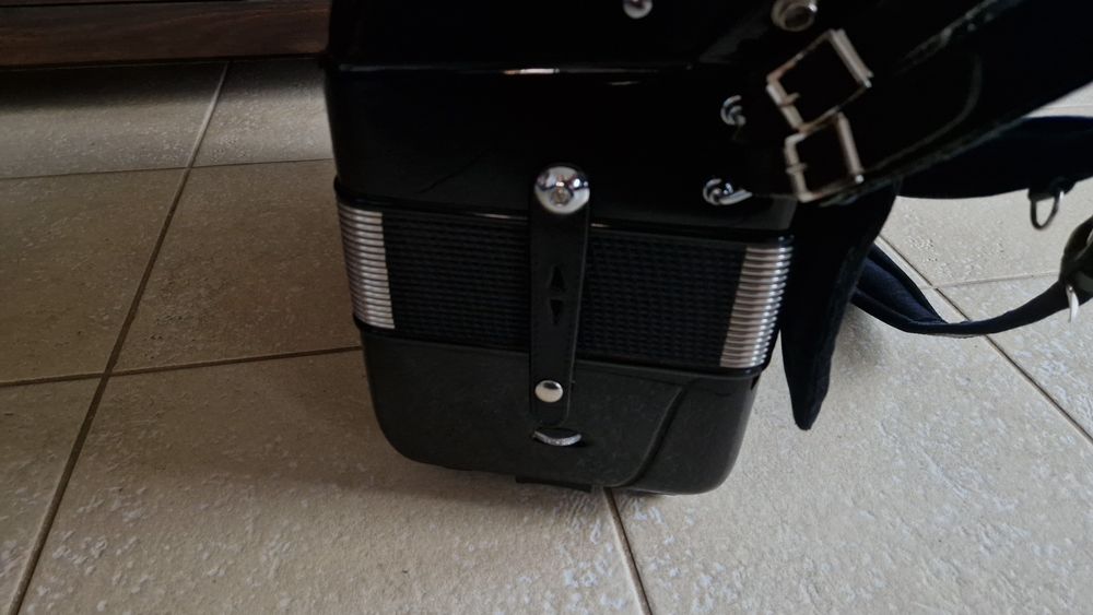 Akordeon Tombolini Musette 96 basów