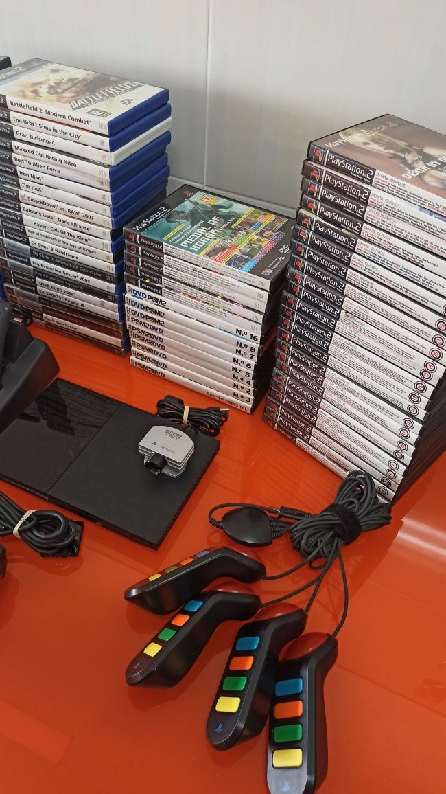 Pack PlayStation 2 + Demos e DVDs + jogos e volante ps2 + buzz ps2
