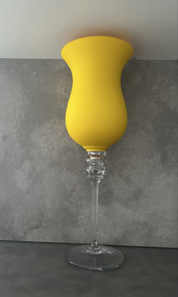 Kielich w kolorze żółtym 48cm wysokości