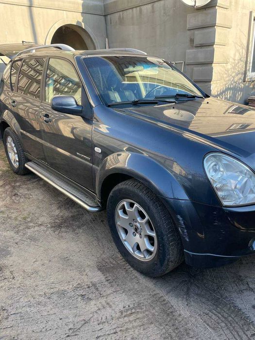 Авто  Ssang Yong rexton