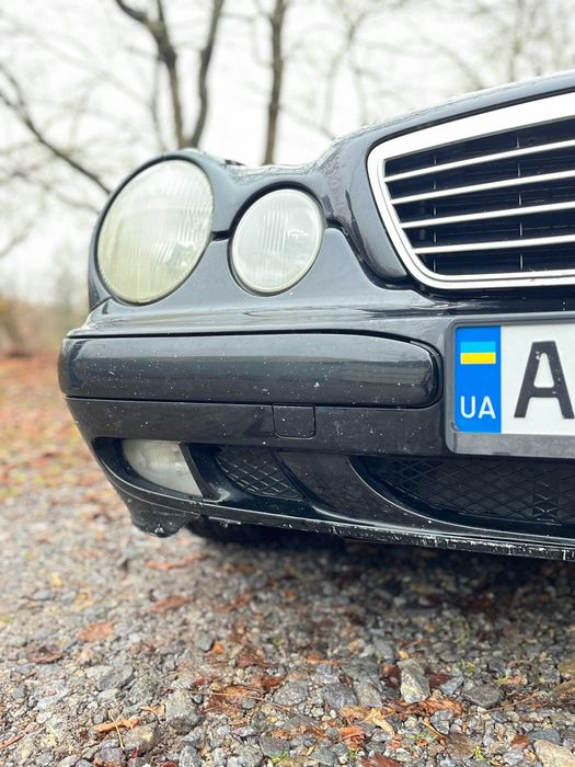 Mercedes E200 (W210) 2.0 л, газ/бензин, автомат