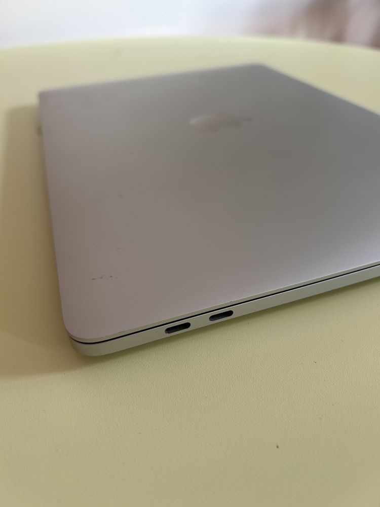 MacBook Pro M1 13,3 8GB memoria e 250GB disco