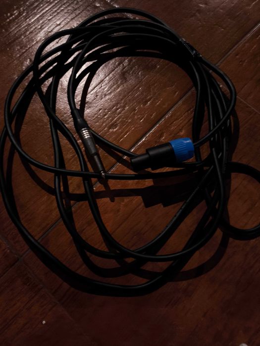 Cabos de som para colunas 2 cabos